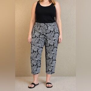 Jones New York Country Women’s Black And White Paisley Print Cropped Pants Sz 12
